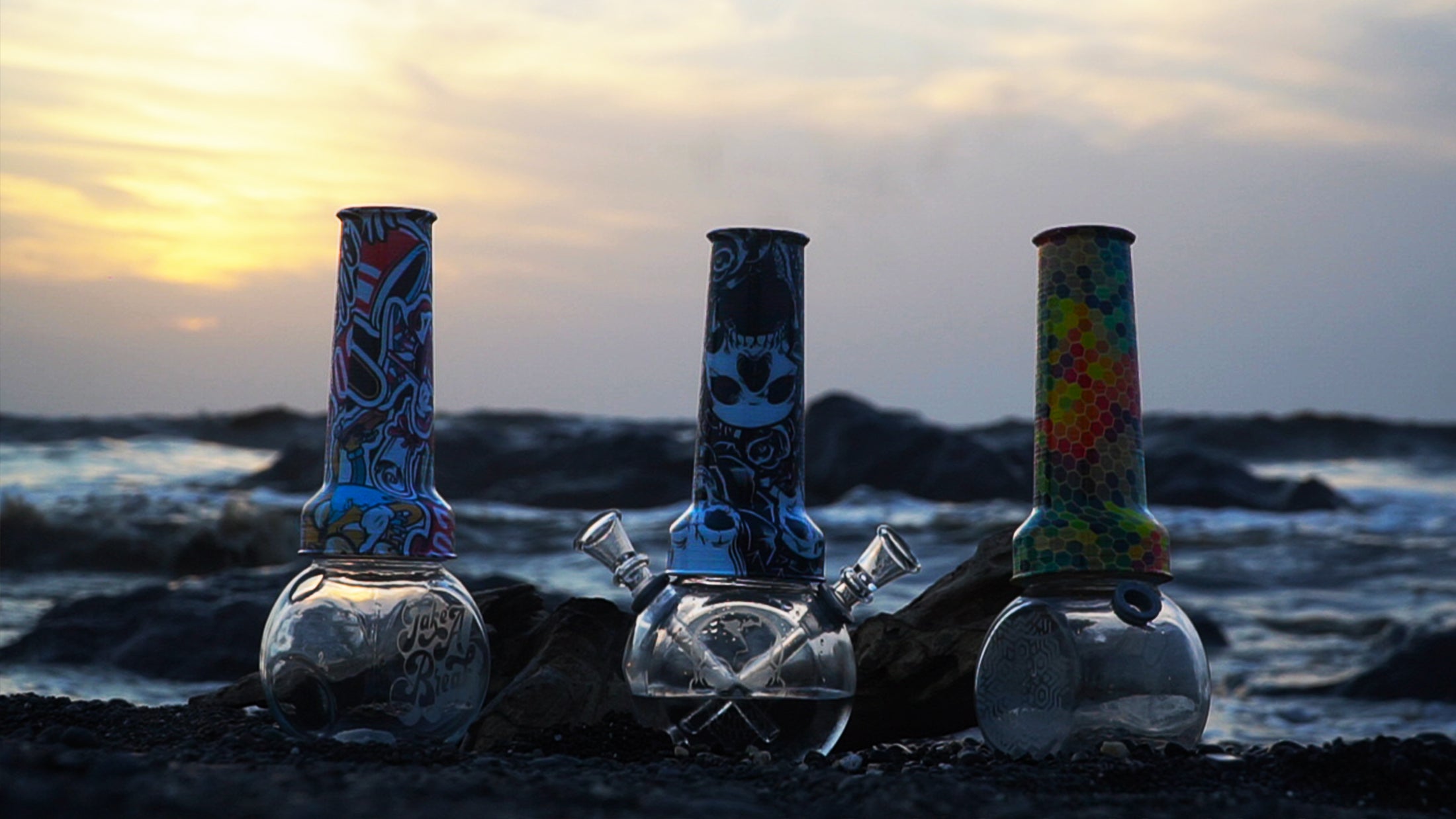 Elevate Stores' Unique Collection of Bong Accessories: Enhance Your Experience